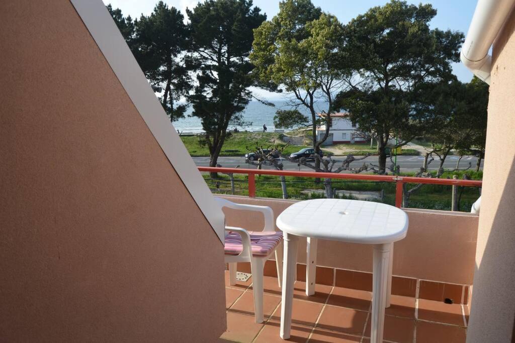 Precioso Atico A Pie De Playa, En Mino. Lägenhet Exteriör bild